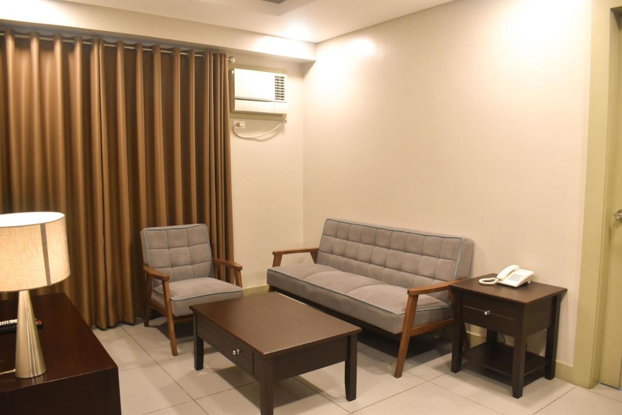 Lelita Hotel - Certified Quarantine Facility Makati City ภายนอก รูปภาพ