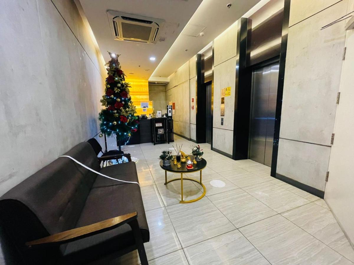 Lelita Hotel - Certified Quarantine Facility Makati City ภายนอก รูปภาพ