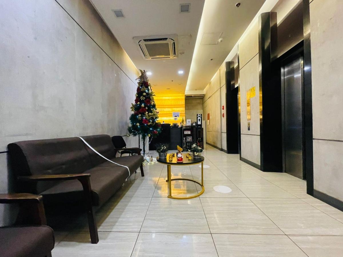 Lelita Hotel - Certified Quarantine Facility Makati City ภายนอก รูปภาพ