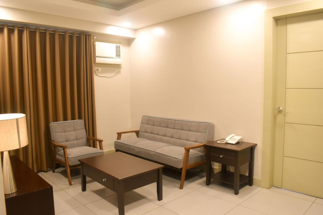 Lelita Hotel - Certified Quarantine Facility Makati City ภายนอก รูปภาพ
