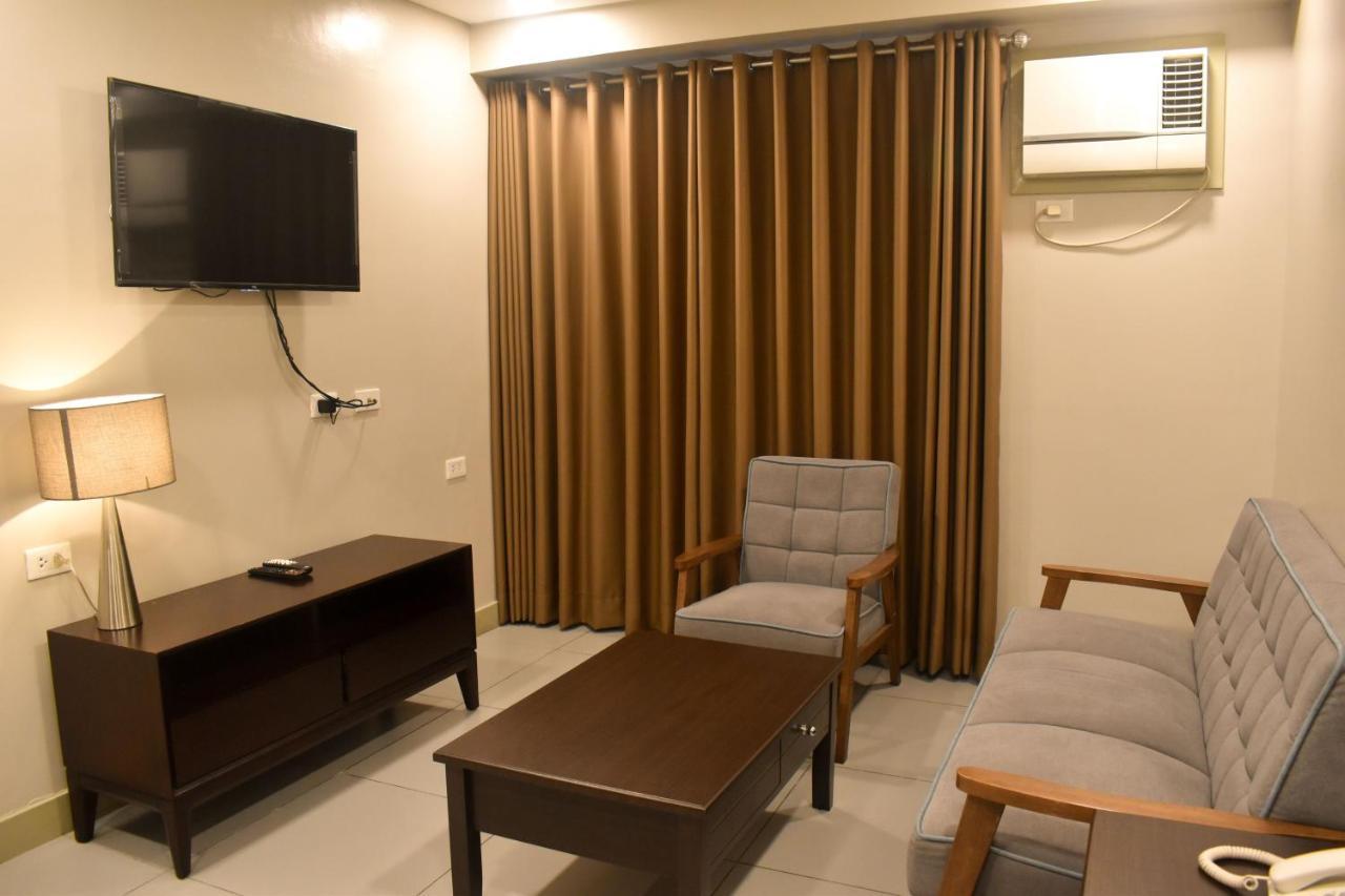 Lelita Hotel - Certified Quarantine Facility Makati City ภายนอก รูปภาพ